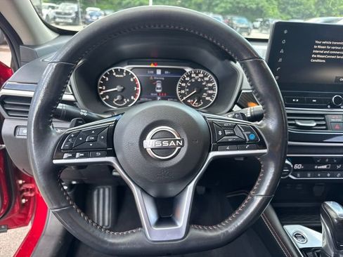 Used 2023 Nissan Altima 2.0 SR FWD image 19