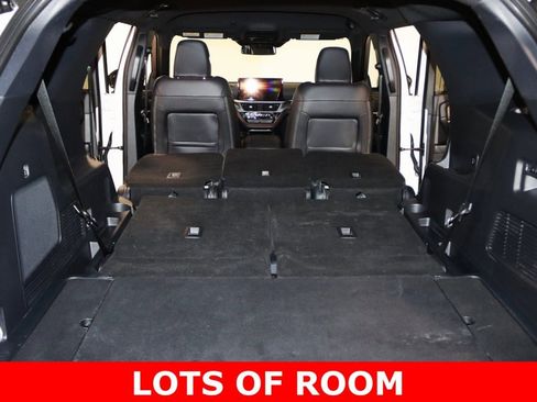 Used 2025 Ford Explorer ST-Line w/ Premium Package image 21