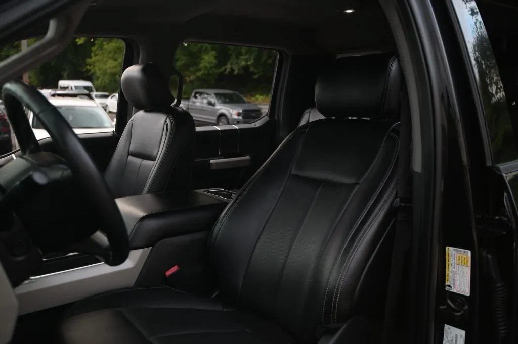 Used 2020 Ford F350 Lariat w/ Lariat Ultimate Package AWD/4WD image 45