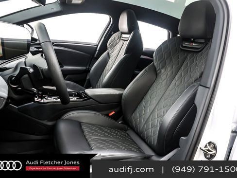 Used 2025 Audi S6 e-tron Premium w/ Convenience Package image 18