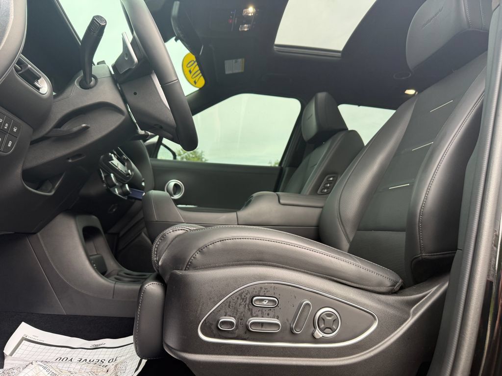 Used 2026 Hyundai Palisade Calligraphy AWD/4WD image 17