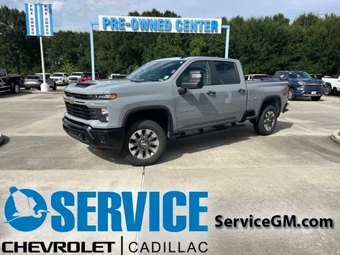 Used 2025 Chevrolet Silverado 2500 Custom w/ Custom Value Package AWD/4WD image 1