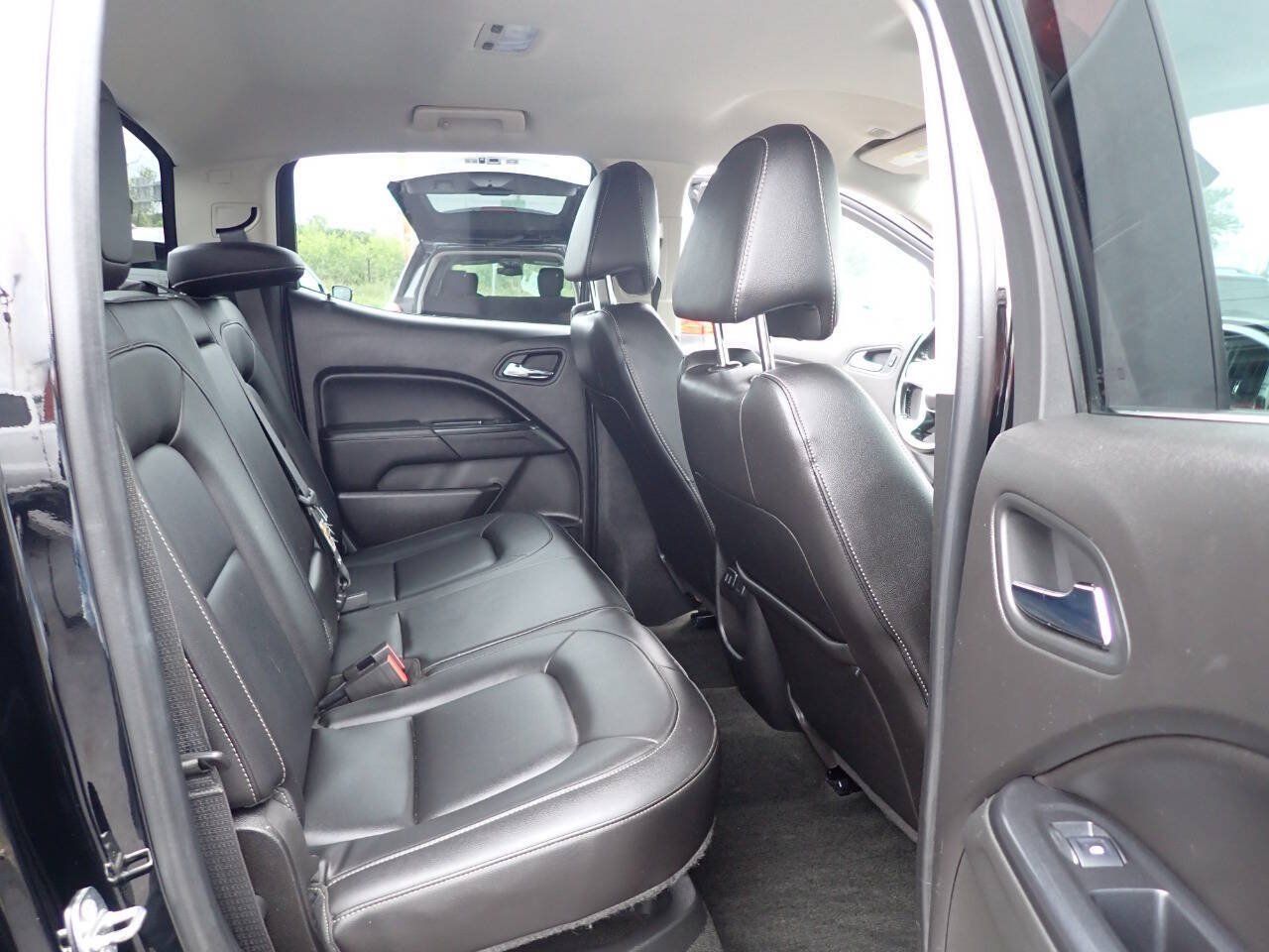 Used 2016 GMC Canyon SLT AWD/4WD image 11