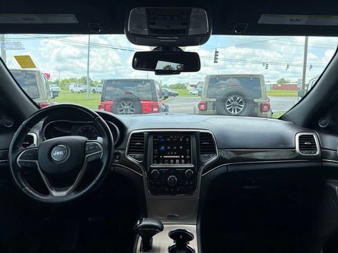 Used 2014 Jeep Grand Cherokee Overland AWD/4WD image 19