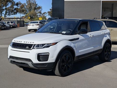 Used 2017 Land Rover Range Rover Evoque SE Premium image 5