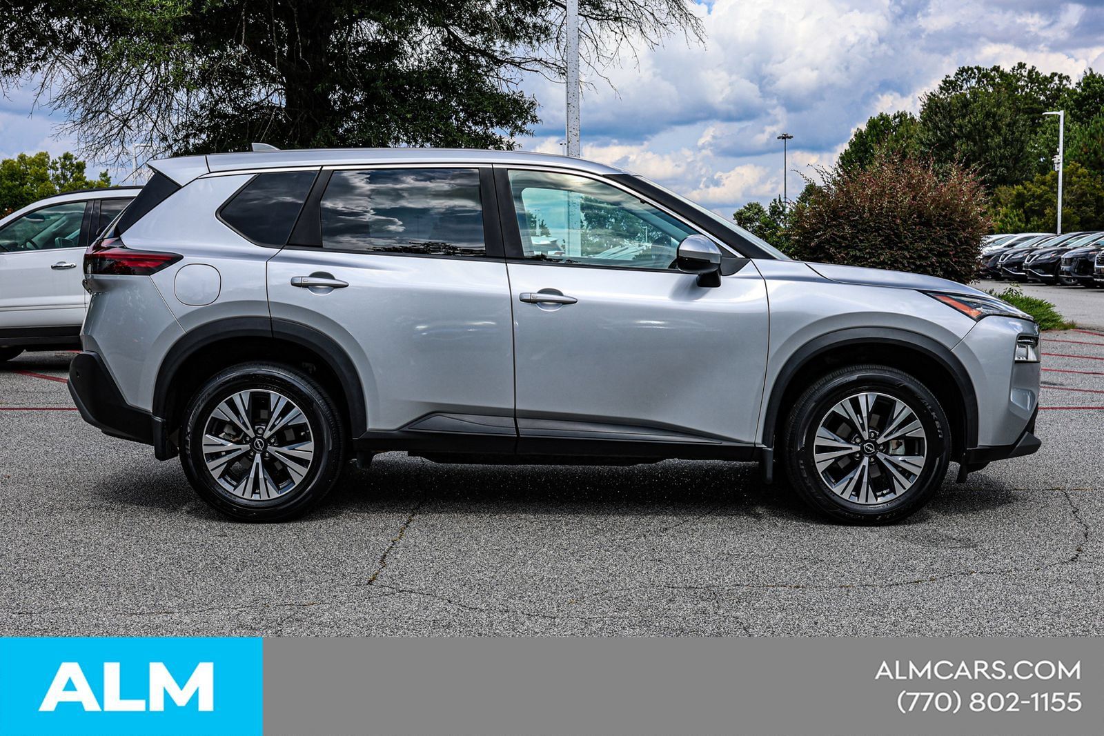 Used 2023 Nissan Rogue SV FWD image 10