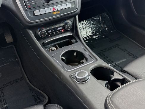 Used 2018 Mercedes-Benz GLA 250 image 6