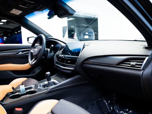 Used 2022 Cadillac CT5 V Blackwing RWD image 27
