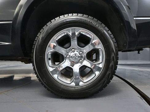 Used 2018 RAM 1500 Laramie w/ Convenience Group image 12