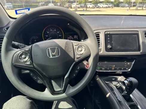Used 2022 Honda HR-V EX image 14
