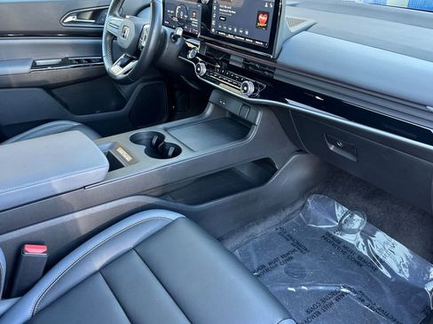 Used 2024 Honda Prologue Touring image 18