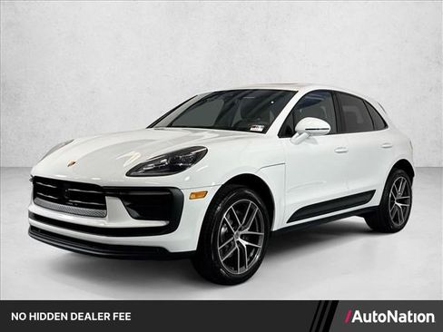 Used 2026 Porsche Macan AWD/4WD image 1