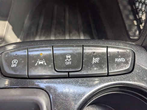 Used 2025 Chevrolet TrailBlazer LT AWD/4WD image 26