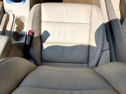 Used 2012 Volkswagen Eos Lux image 34