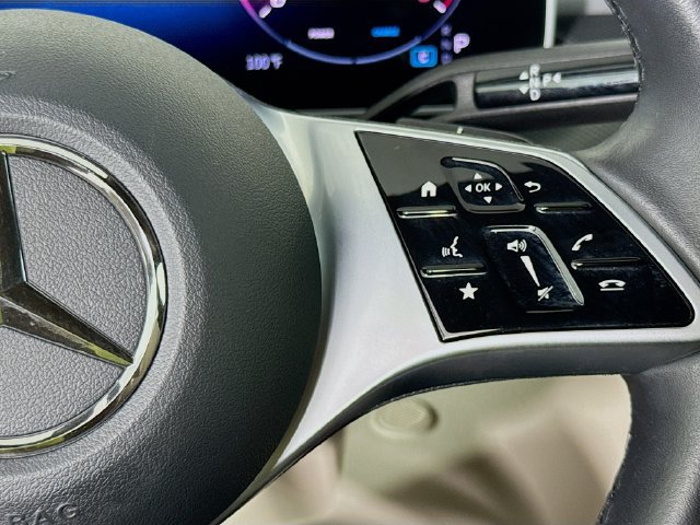 Used 2025 Mercedes-Benz C 300 Sedan image 12