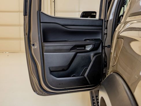 Used 2025 Ford Ranger Raptor image 38