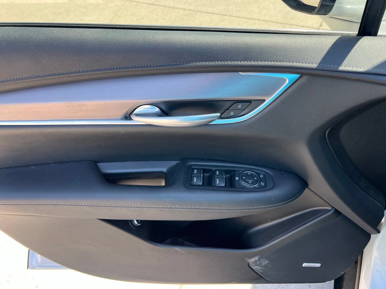 Used 2024 Cadillac XT5 Luxury FWD image 12