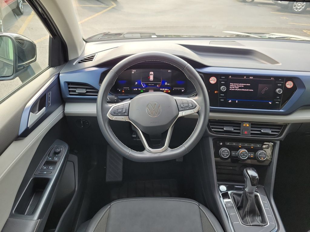 Used 2024 Volkswagen Taos SE FWD image 13