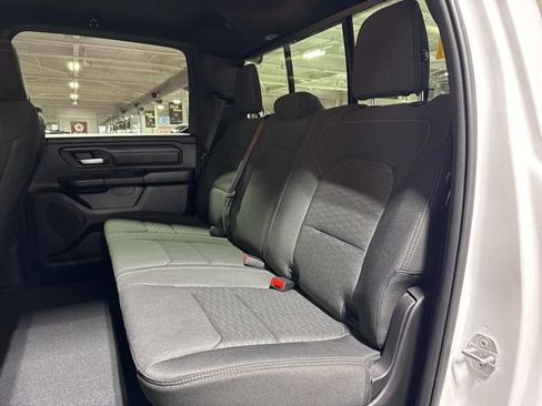 New 2026 RAM 1500 Express AWD/4WD image 36