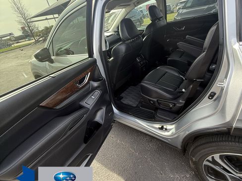 Used 2025 Subaru Ascent Touring w/ Popular Package #2 AWD/4WD image 12