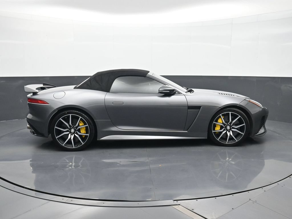 Used 2017 Jaguar F-TYPE SVR AWD/4WD image 18