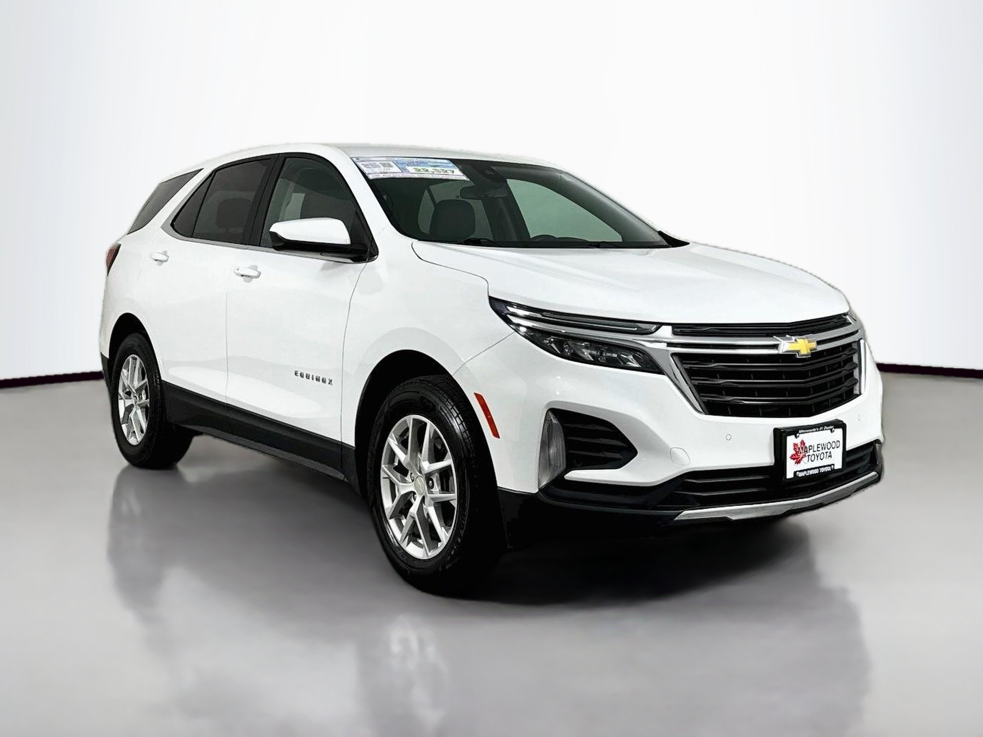 Used 2024 Chevrolet Equinox LT AWD/4WD image 1