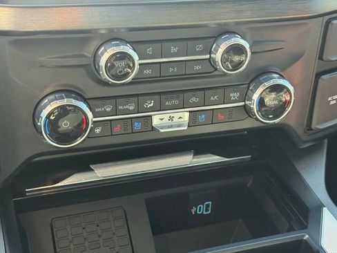 Used 2023 Ford F250 Lariat w/ Lariat Ultimate Package image 37