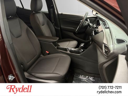 Used 2023 Buick Encore GX Preferred w/ Cold Weather Comfort Package FWD image 16