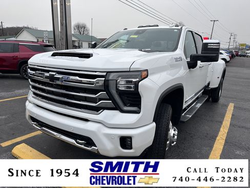Used 2024 Chevrolet Silverado 3500 High Country image 1