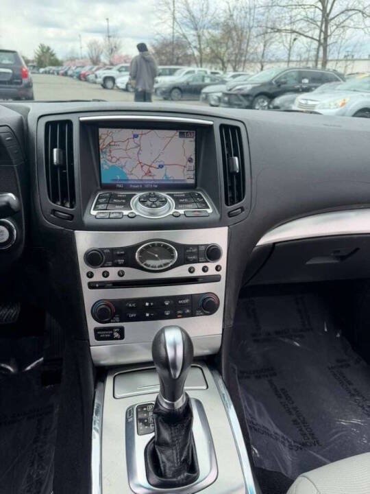 Used 2011 INFINITI G37 Convertible w/ Premium Pkg RWD image 11