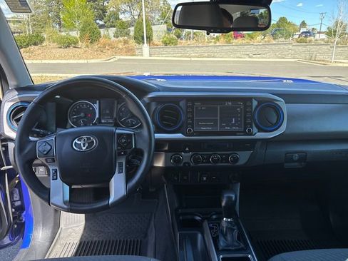 Used 2022 Toyota Tacoma SR5 w/ Technology Package AWD/4WD image 16