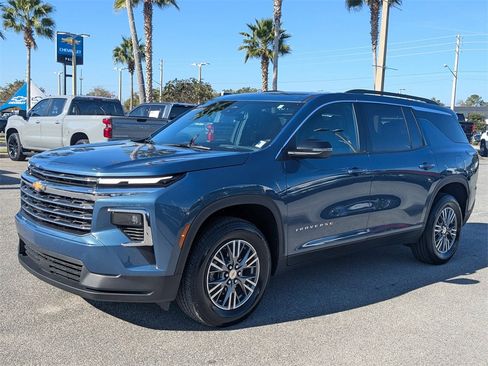 Certified 2025 Chevrolet Traverse LT image 7