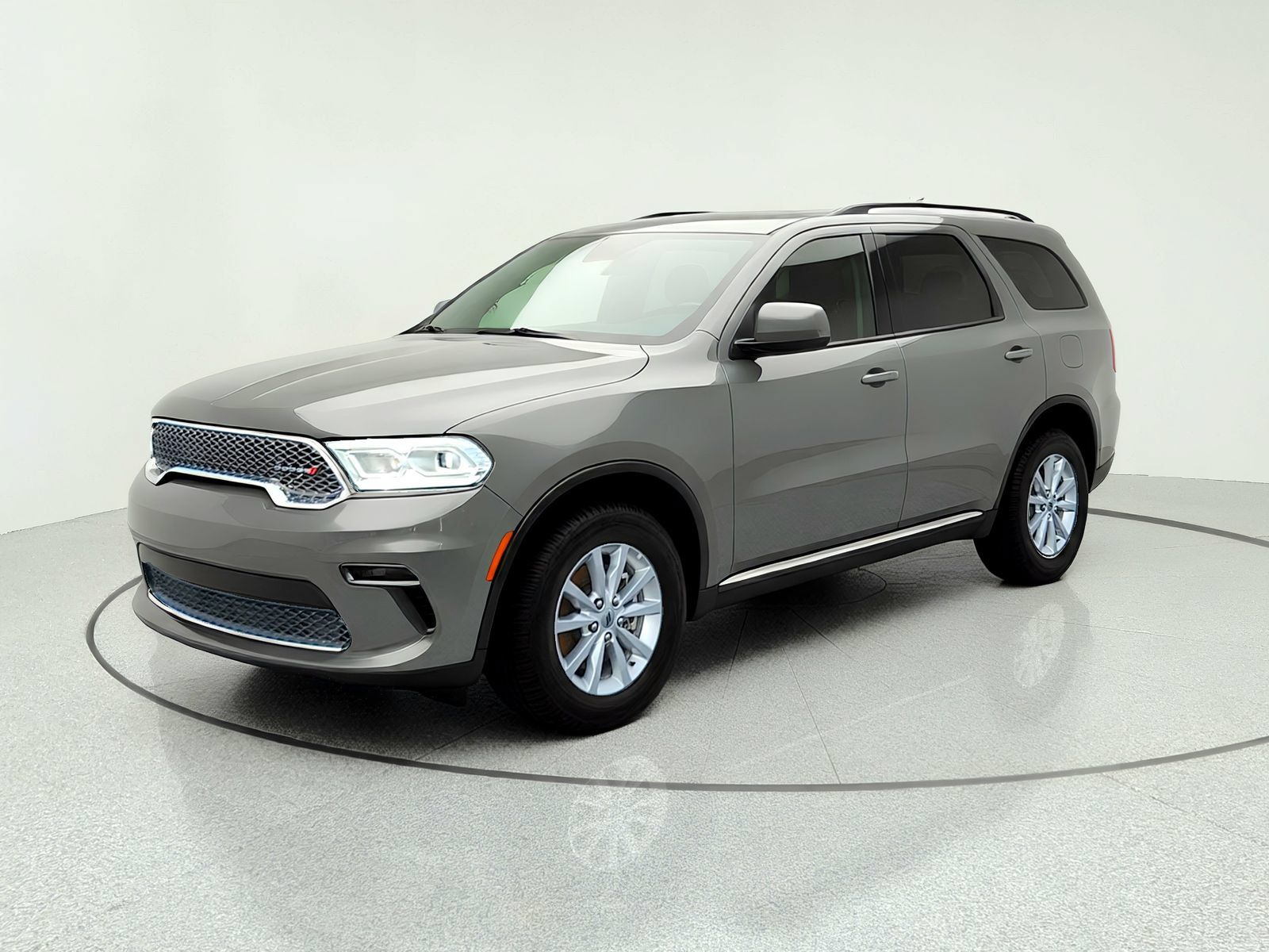 Used 2022 Dodge Durango SXT AWD/4WD image 2