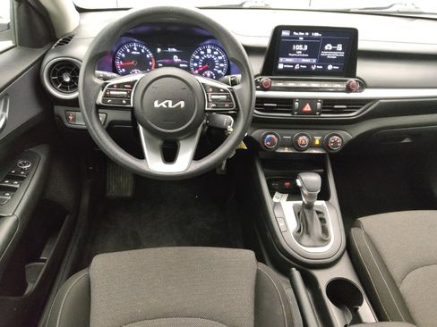 Used 2022 Kia Forte LXS image 22