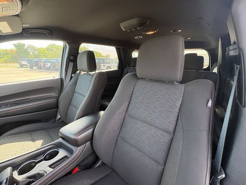 Used 2025 Dodge Durango GT AWD/4WD image 13