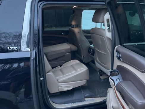 Used 2015 Chevrolet Suburban LTZ image 11