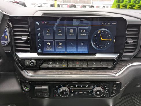 Certified 2024 Chevrolet Silverado 3500 LTZ w/ LTZ Plus Package image 22