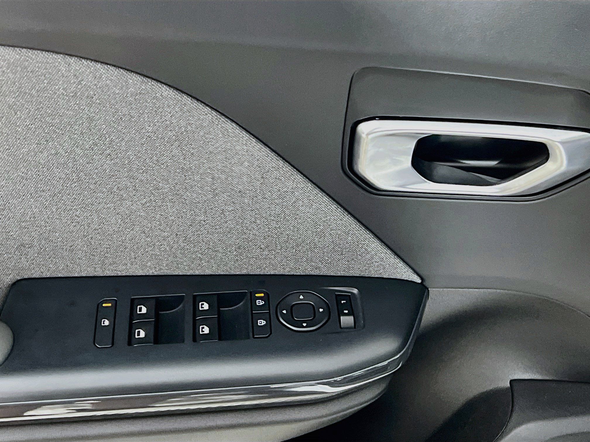 Used 2025 Kia K4 EX FWD image 17