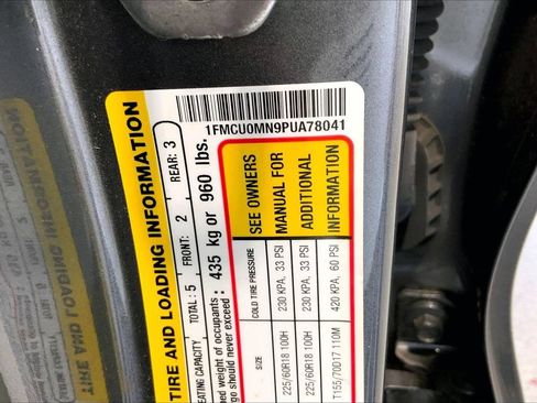 Used 2023 Ford Escape ST-Line w/ Tech Pack #1 FWD image 8