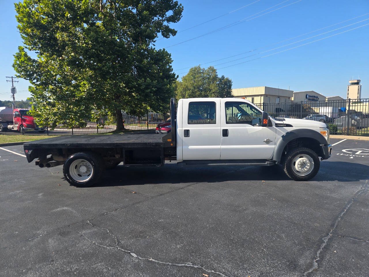 Used 2016 Ford F550 4x4 Crew Cab Super Duty image 20
