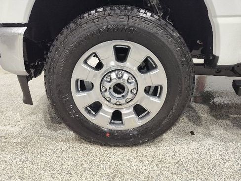 New 2026 Ford F350 Lariat w/ Lariat Premium Package image 8