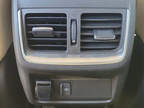 Used 2019 INFINITI QX50 Luxe image 19