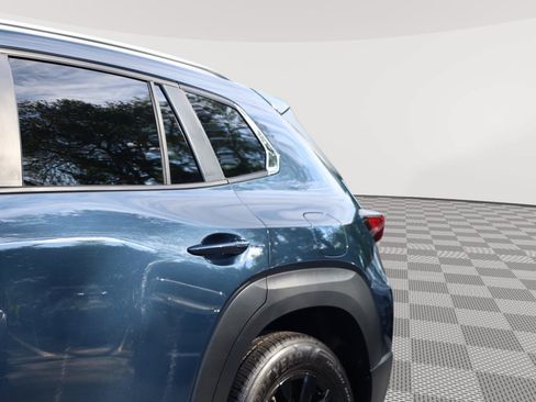 Used 2025 MAZDA CX-50 AWD 2.5 S w/ Premium Package image 11