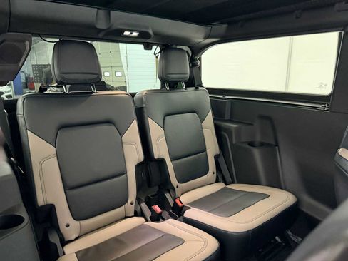 Used 2024 Ford Bronco Wildtrak image 20