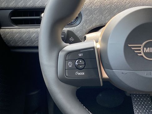 Used 2025 MINI Cooper S image 43