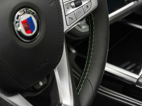 Used 2022 BMW ALPINA B7 xDrive w/ Luxury Rear Seating Package image 30