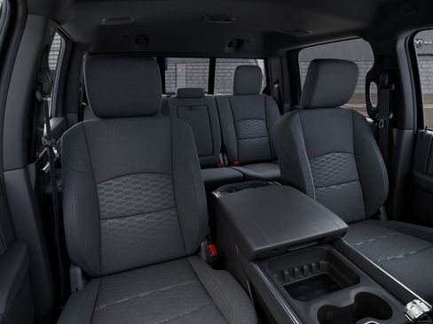 New 2026 RAM 2500 Big Horn AWD/4WD image 25
