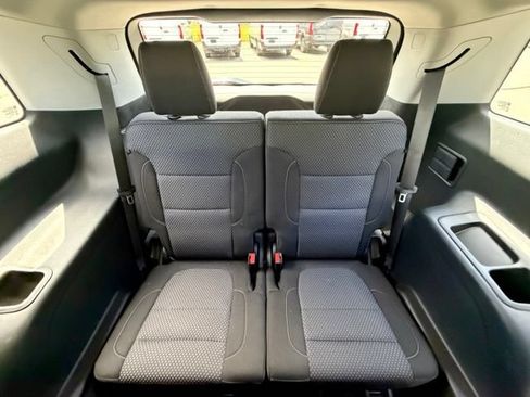 Used 2021 GMC Acadia SLE w/ Driver Convenience Package AWD/4WD image 17