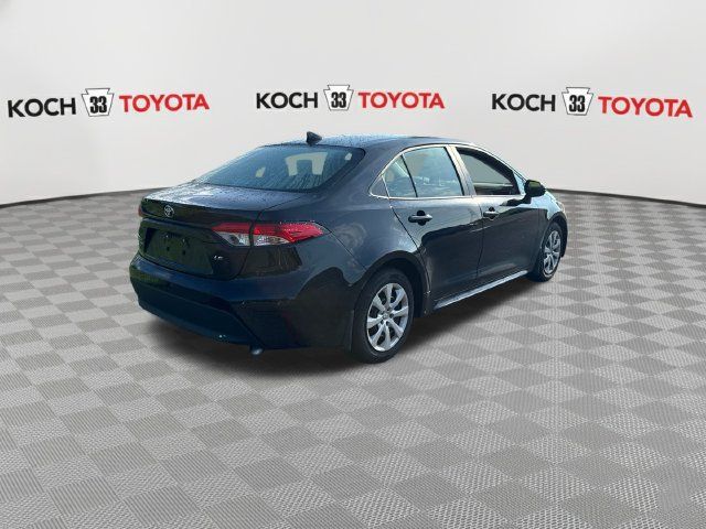 Used 2024 Toyota Corolla LE FWD image 8
