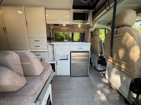 Used 2021 RAM ProMaster 1500 w/ Convenience Group FWD image 35